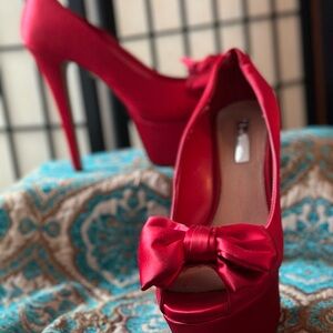 H by Halston Red Peep-Toe Heels with Bow